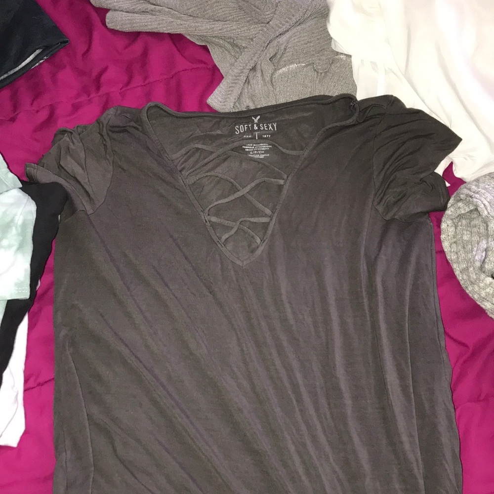 Very cute American eagle shirt